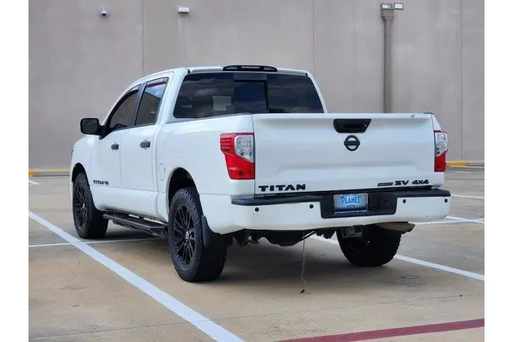 $24713 : Nissan Titan 2018 4x4 S 4dr image 7