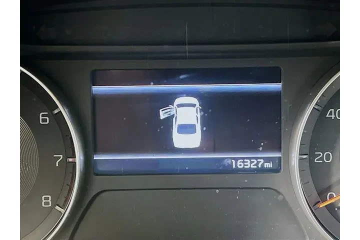 $25975 : Kia Forte 2023 GT-Line 4dr S image 8