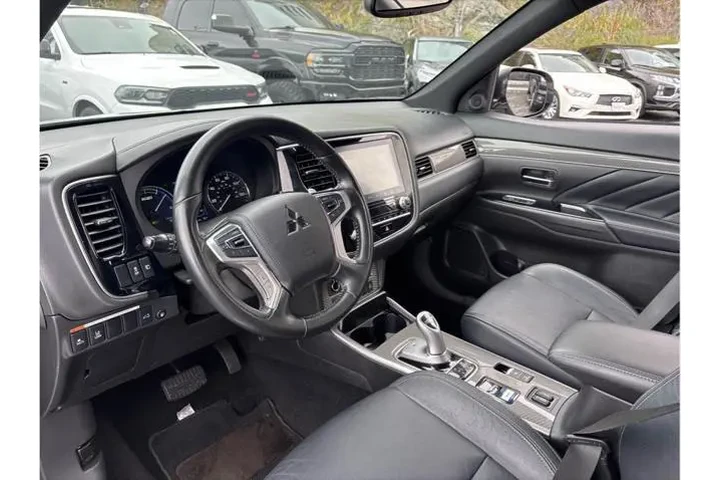 $18498 : Mitsubishi Outlander PHEV 20 image 10