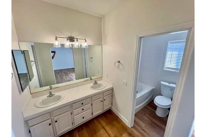 $1400 : North Las Vegas - Ready Now image 6