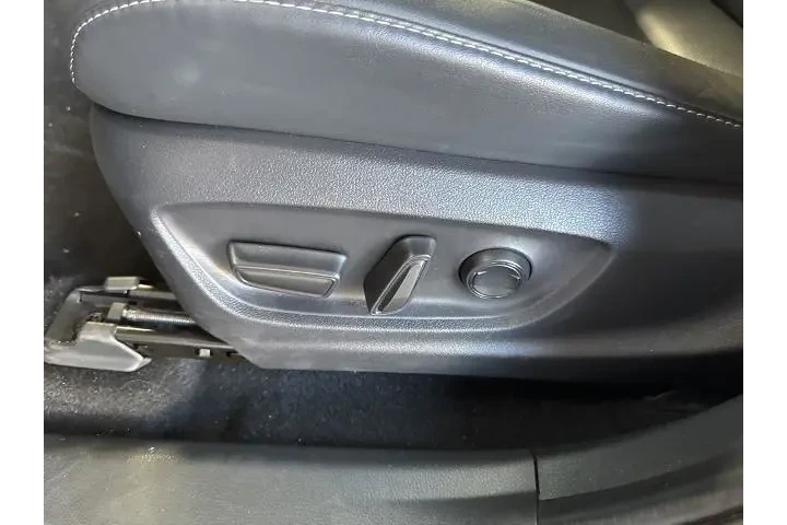 $34945 : Toyota Crown 2024 AWD Limite image 8