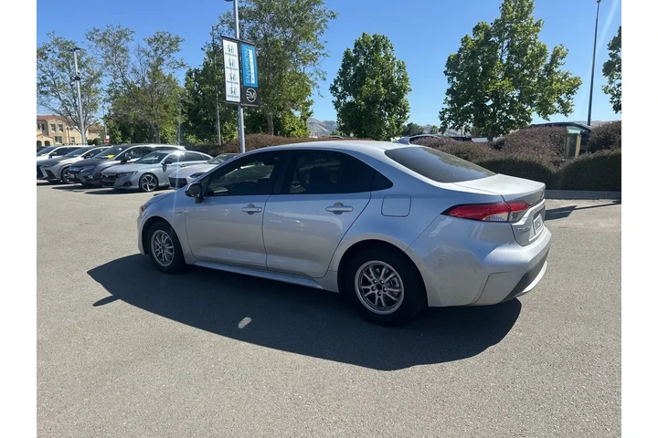 $20829 : Toyota Corolla Hybrid 2021 L image 3
