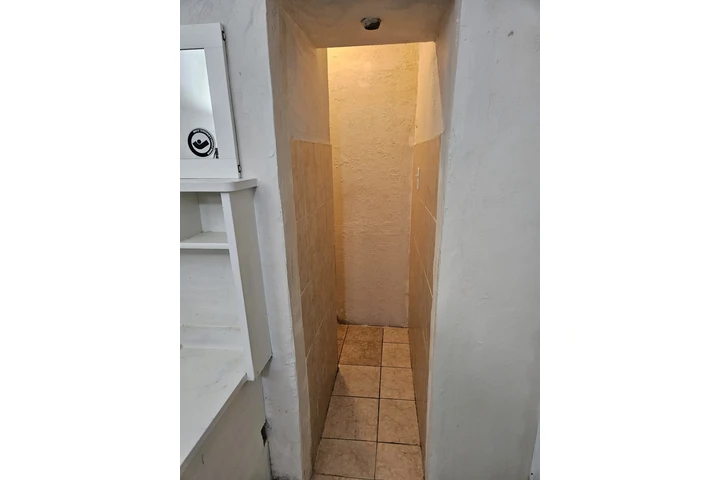 $800 : CUARTO TODO INCLUIDO KENDALL image 4