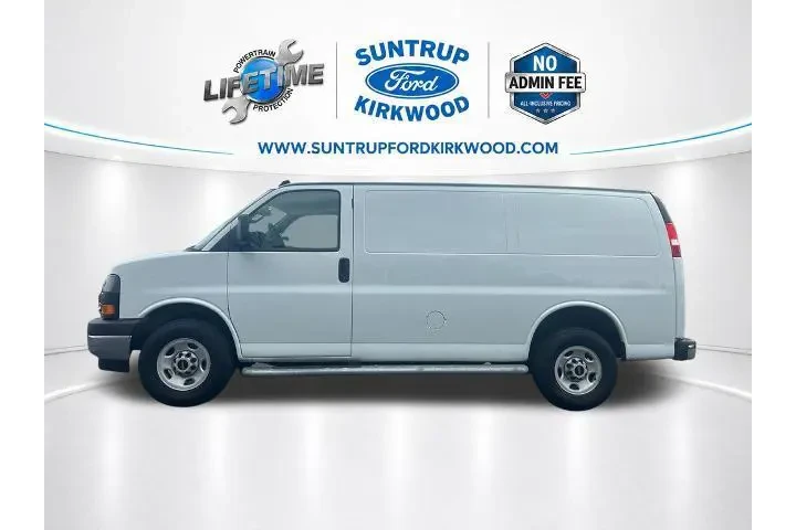 $33379 : GMC Savana 2024 2500 3dr Car image 6