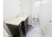 $2375 : CASA COMPLETAMENTE RENOVADA thumbnail