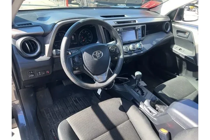 $18888 : Toyota RAV4 2018 LE 4dr SUV image 6