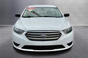 $14073 : 2015 Taurus SE thumbnail