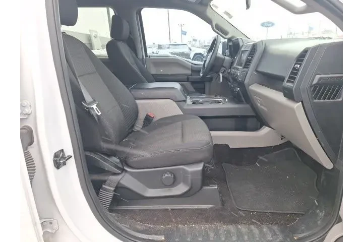 $27000 : Ford F-150 2020 4x4 XL 4dr S image 10