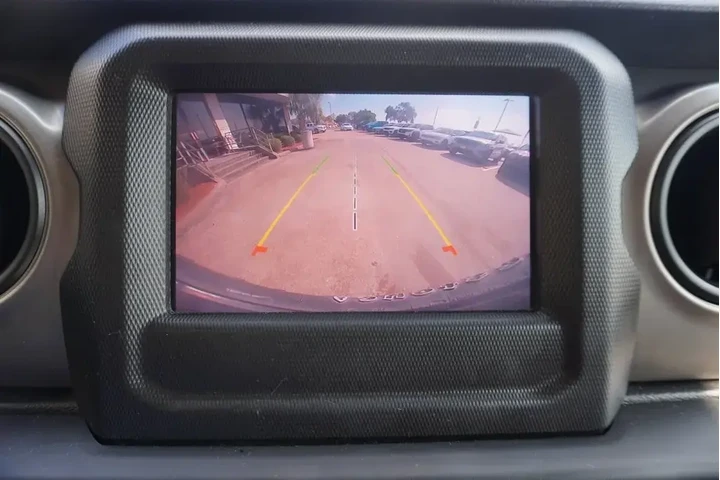 $29988 : Jeep Wrangler Unlimited 2021 image 10