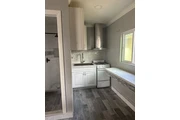 $1400 : Garage thumbnail