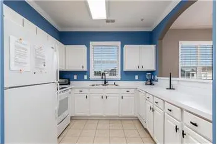 $1800 : Rental property with 2 bedro image 7