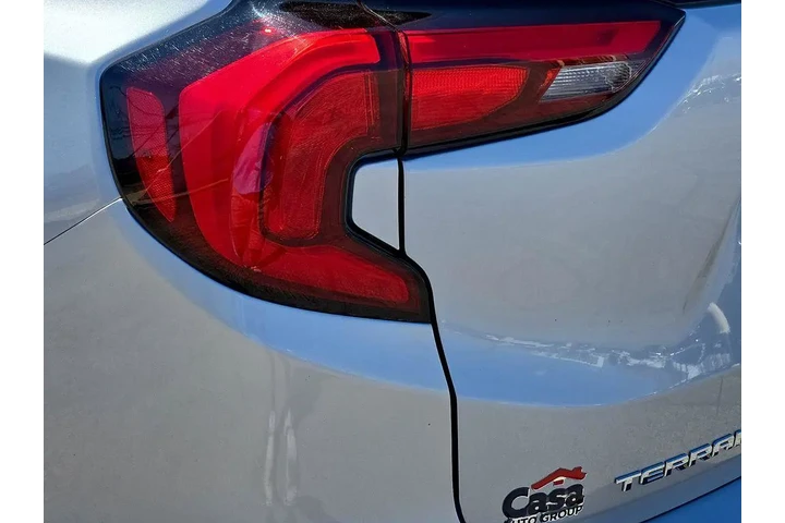 $23795 : GMC Terrain 2021 SLT 4dr SUV image 9