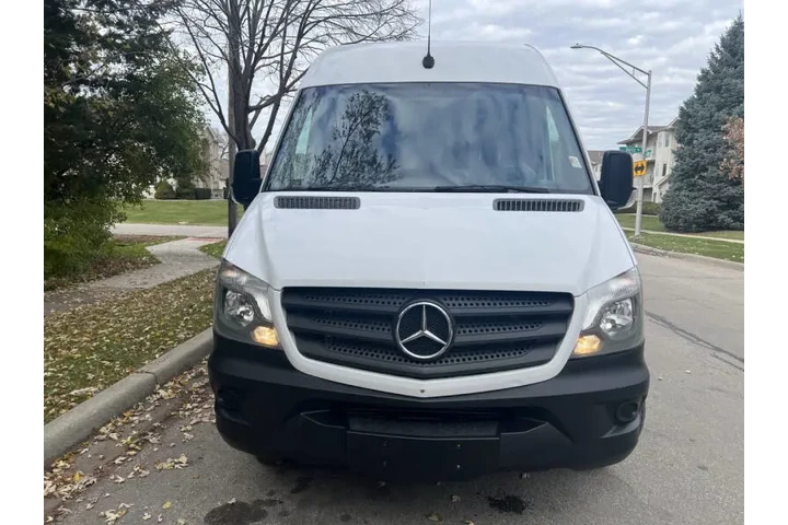 $28991 : 2017 Mercedes-Benz Sprinter 3 image 3