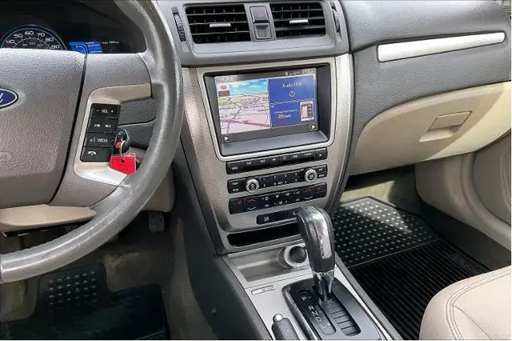$7228 : Ford Fusion Hybrid 2011 4dr image 6