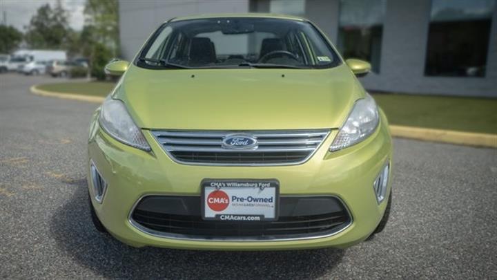 $7500 : PRE-OWNED 2012 FORD FIESTA SEL image 2