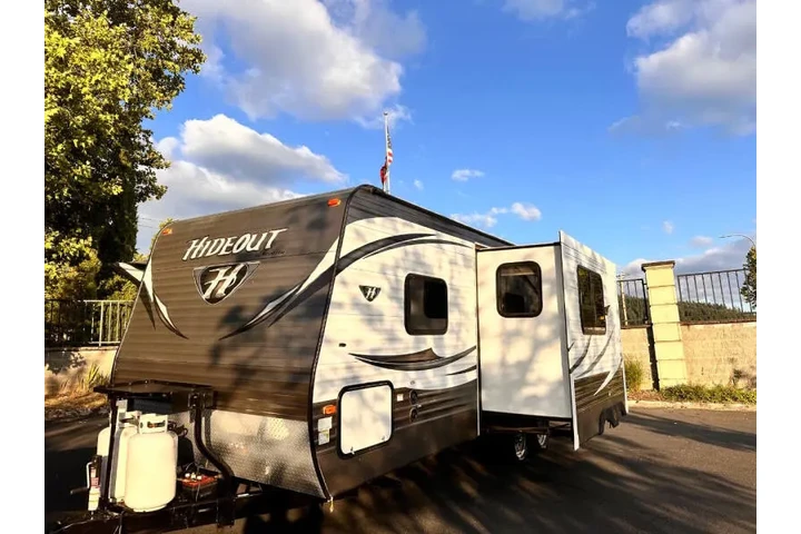 2015 Keystone RV Hideout 22KB image 5