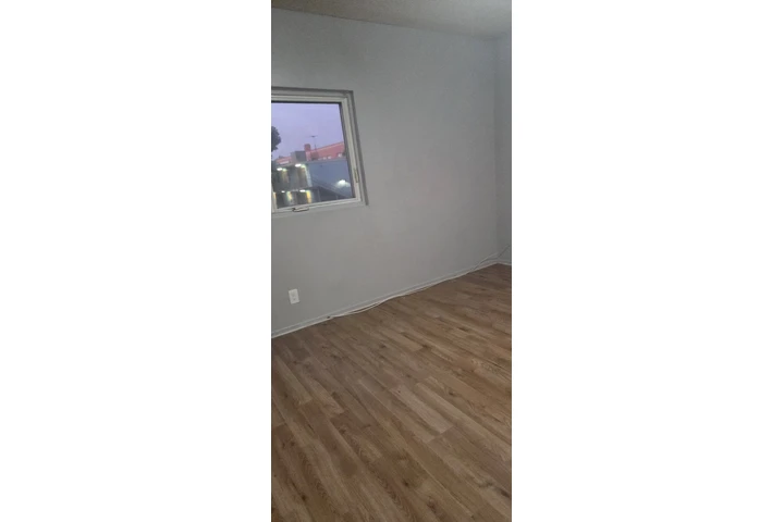 $2000 : Renta Con económico. image 6