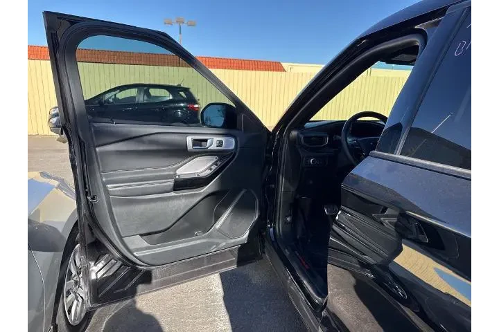 $39853 : Ford Explorer 2022 AWD ST 4d image 6