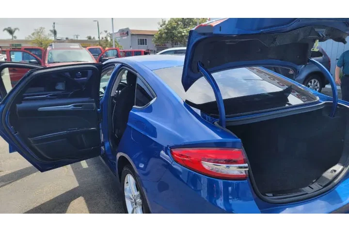 $11995 : 2018 Fusion SE image 7