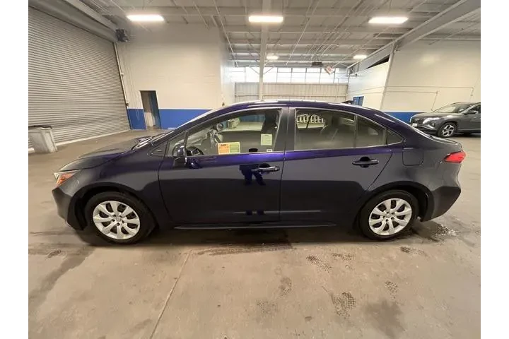 $18494 : Toyota Corolla 2023 LE 4dr S image 6