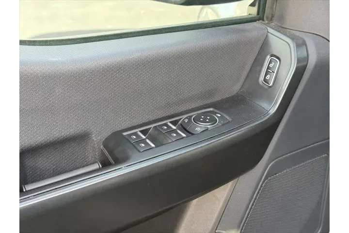 $36447 : Ford F-150 2023 4x4 Platinum image 9