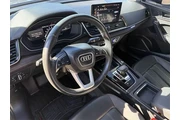 $29991 : Audi Q5 2022 AWD quattro S l thumbnail