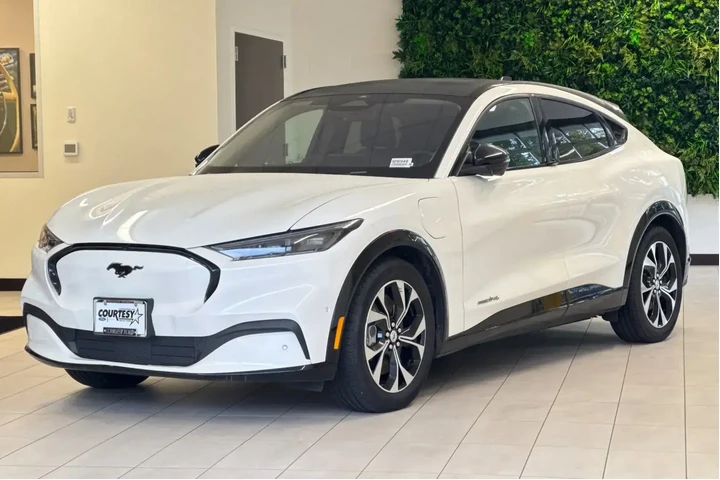 $24971 : Ford Mustang Mach-E 2022 AWD image 8