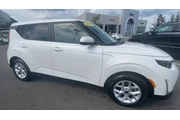 $19573 : Kia Soul 2023 LX 4dr Crossov thumbnail