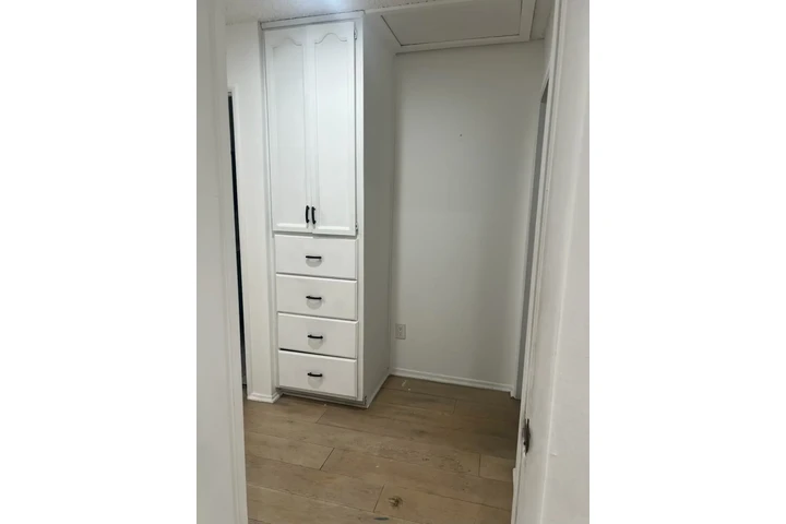 $3300 : Sara image 4