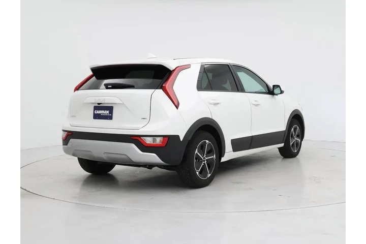 $25998 : Kia Niro 2025 LX 4dr Crossov image 8