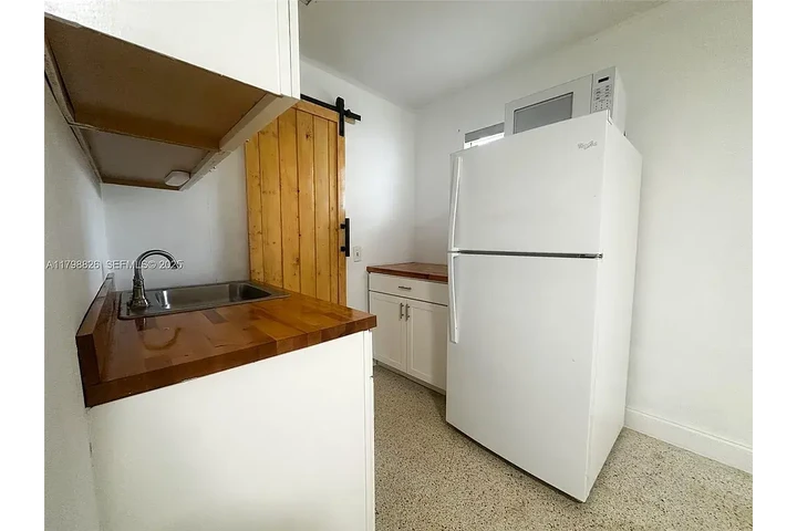 $1050 : Se Alquila Bueno Bonito Barato image 10