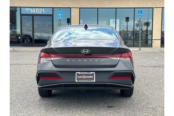 $19627 : Hyundai ELANTRA 2024 SEL 4dr image 3