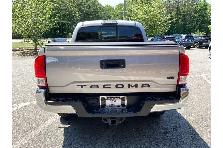$19985 : Toyota Tacoma 2016 4x2 SR5 V image 6