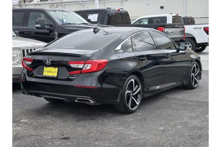 $17191 : Honda Accord 2018 Sport 4dr image 6