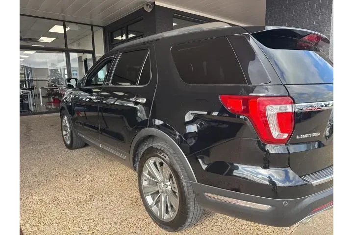 $13046 : Ford Explorer 2018 Limited 4 image 3