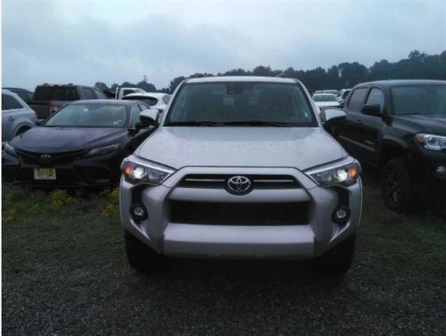 $33990 : PRE-OWNED 2023 TOYOTA 4RUNNER image 3