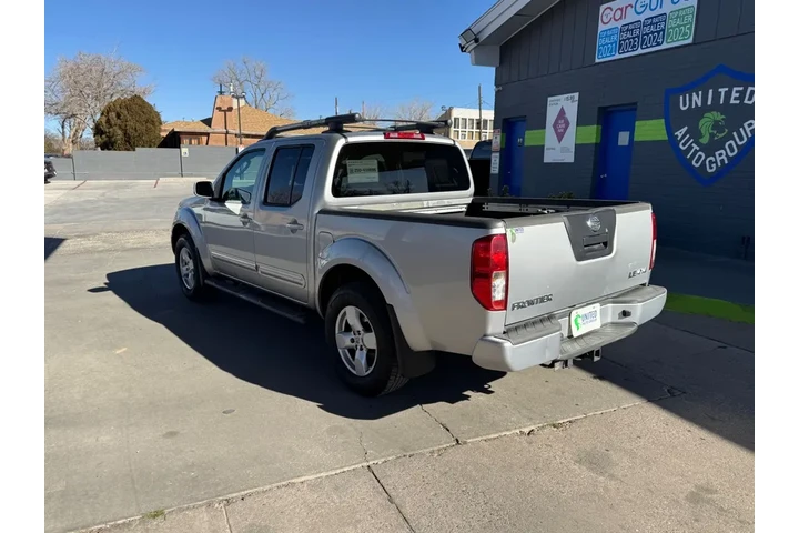 2007 Frontier LE Crew Cab 4WD image 7
