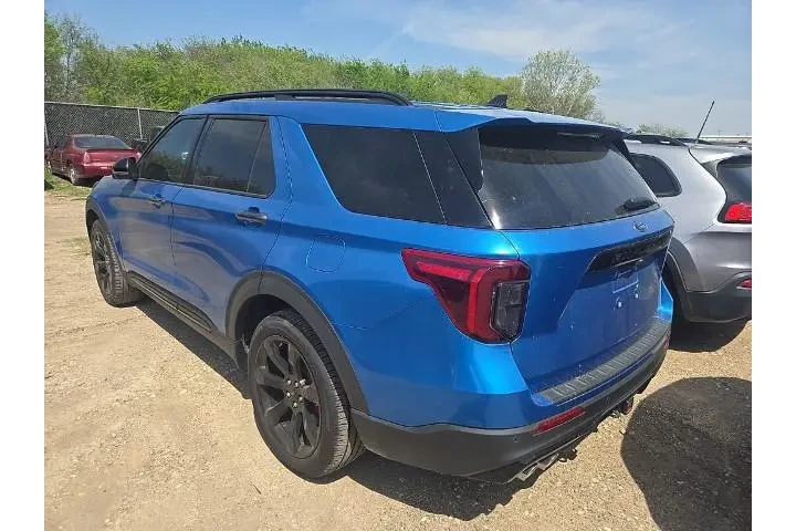 $35781 : Ford Explorer 2023 AWD ST 4d image 4