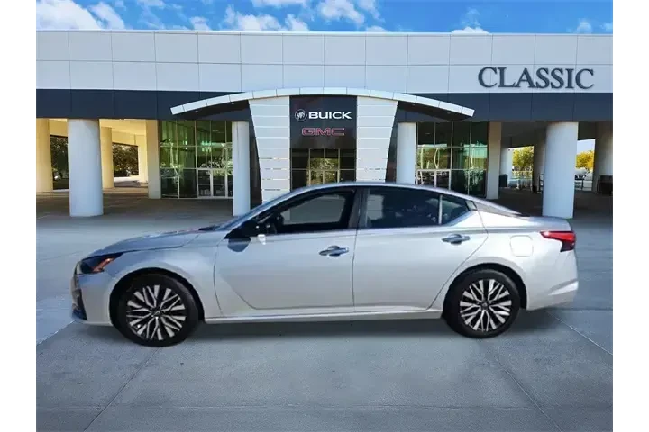 $18987 : Nissan Altima 2024 2.5 SV 4d image 5