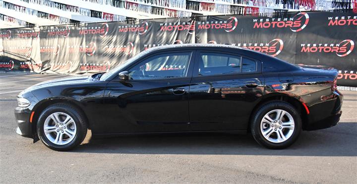 $24767 : Charger SXT image 4