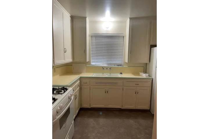 $850 : Amplios 2 dormitorios image 3