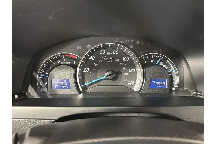 $17892 : 2015 Camry LE image 3