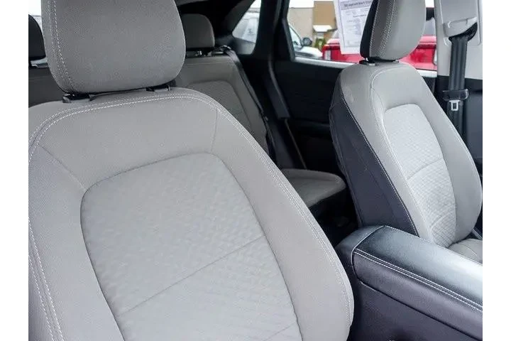 $20398 : Ford Escape 2022 AWD SE 4dr image 10