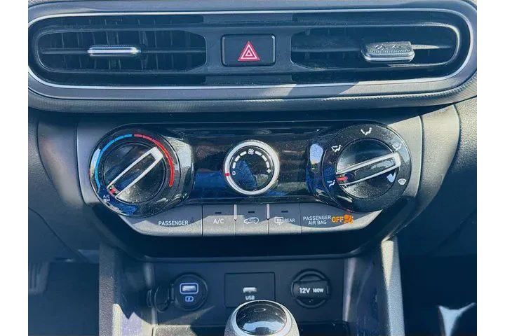 $17875 : Hyundai KONA 2023 AWD SEL 4d image 8