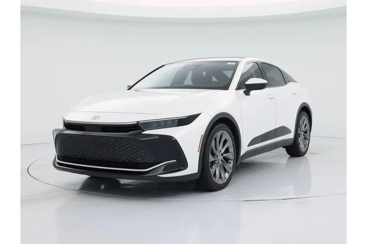 $37998 : Toyota Crown 2024 AWD Limite image 4