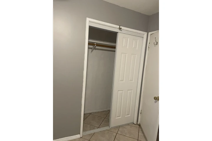 $750 : Cuarto en La Mirada image 3