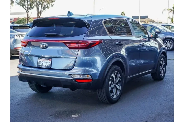 $12592 : Kia Sportage 2020 LX 4dr SUV image 8