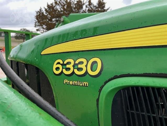 $12000 : Tractor John Deere 6330 con ca image 4