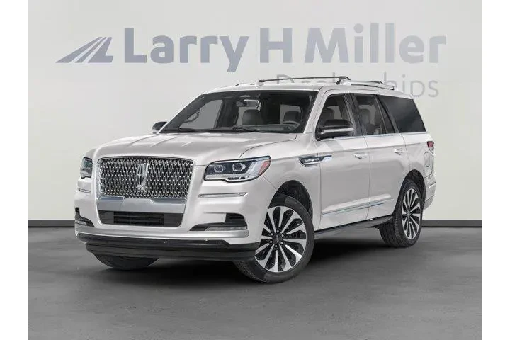 Lincoln Navigator 2023 4x2 R image 1