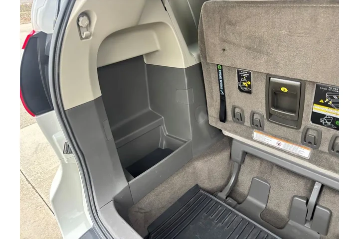 $25499 : Toyota Sienna 2017 AWD XLE 7 image 4